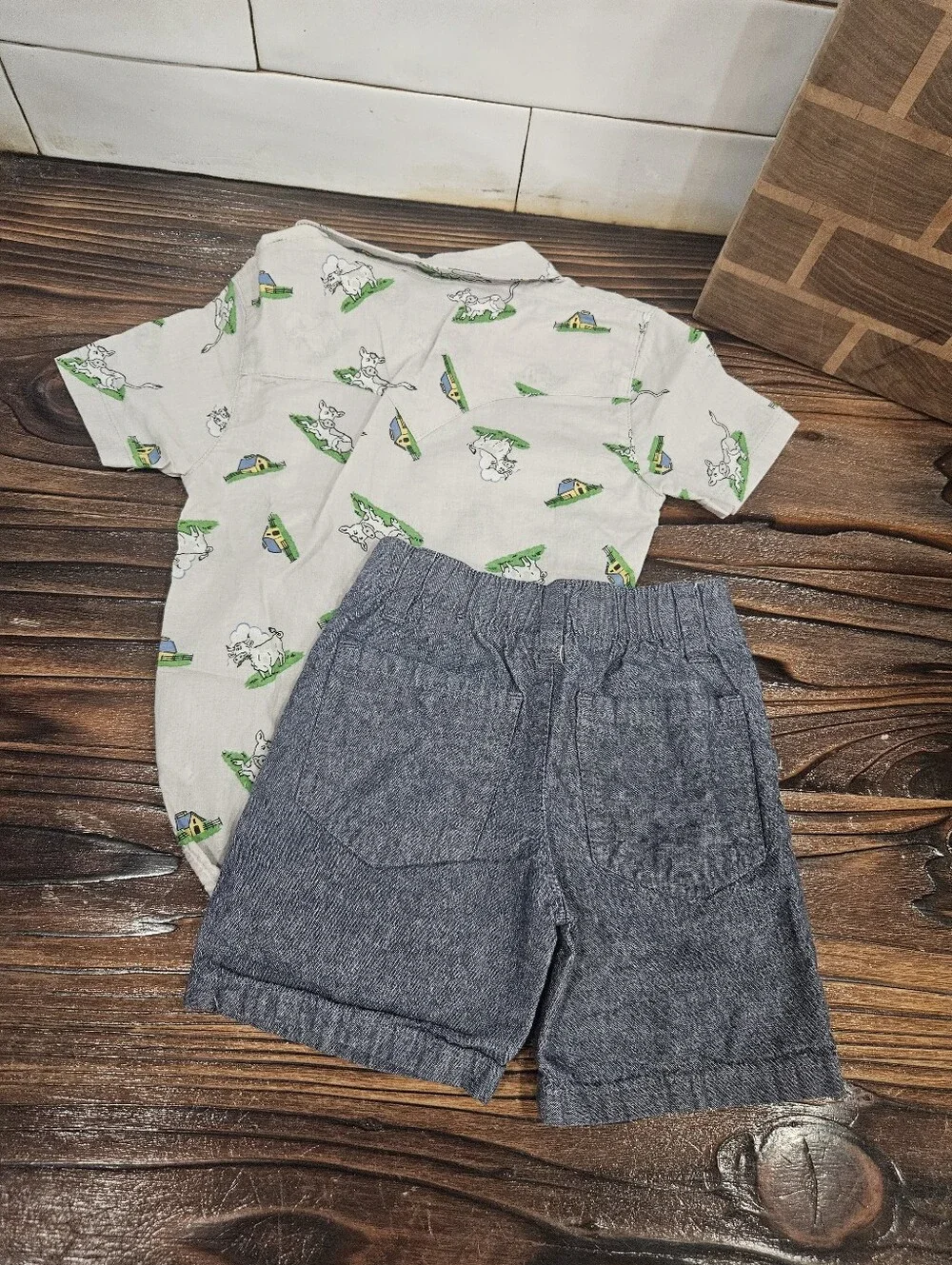 Wrangler Toddler 18 Month Button Up Farm Onesie & Shorts Bundle